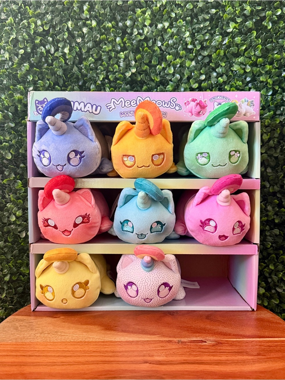 Aphmau Meemeows Mystery Plush Limited Edition Unicorns, Complete Set w/ Display